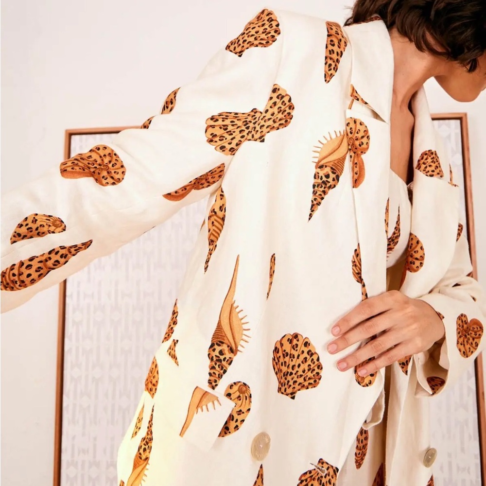 NWT FARM Rio leopard sea shell blazer